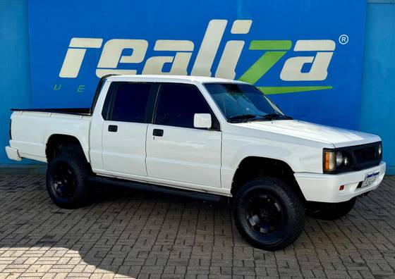 MITSUBISHI L200 2.5 L 4X4 CD 8V TURBO DIESEL 4P MANUAL MITSUBISHI L200 2.5 L 4X4 CD 8V TURBO DIESEL 4P MANUAL